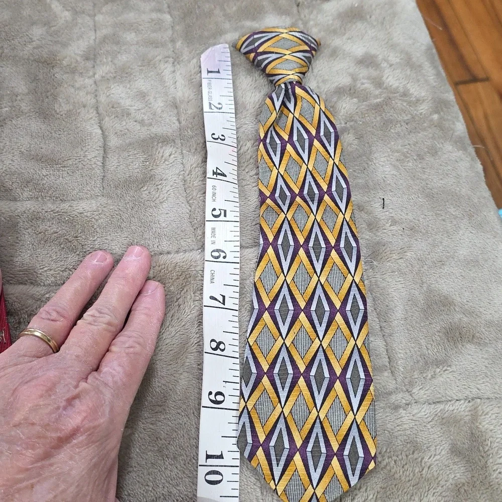 Bundle Of Boys Ties (3) Izod Christmas Zip/Unbranded Patterened Clip-ons EUC